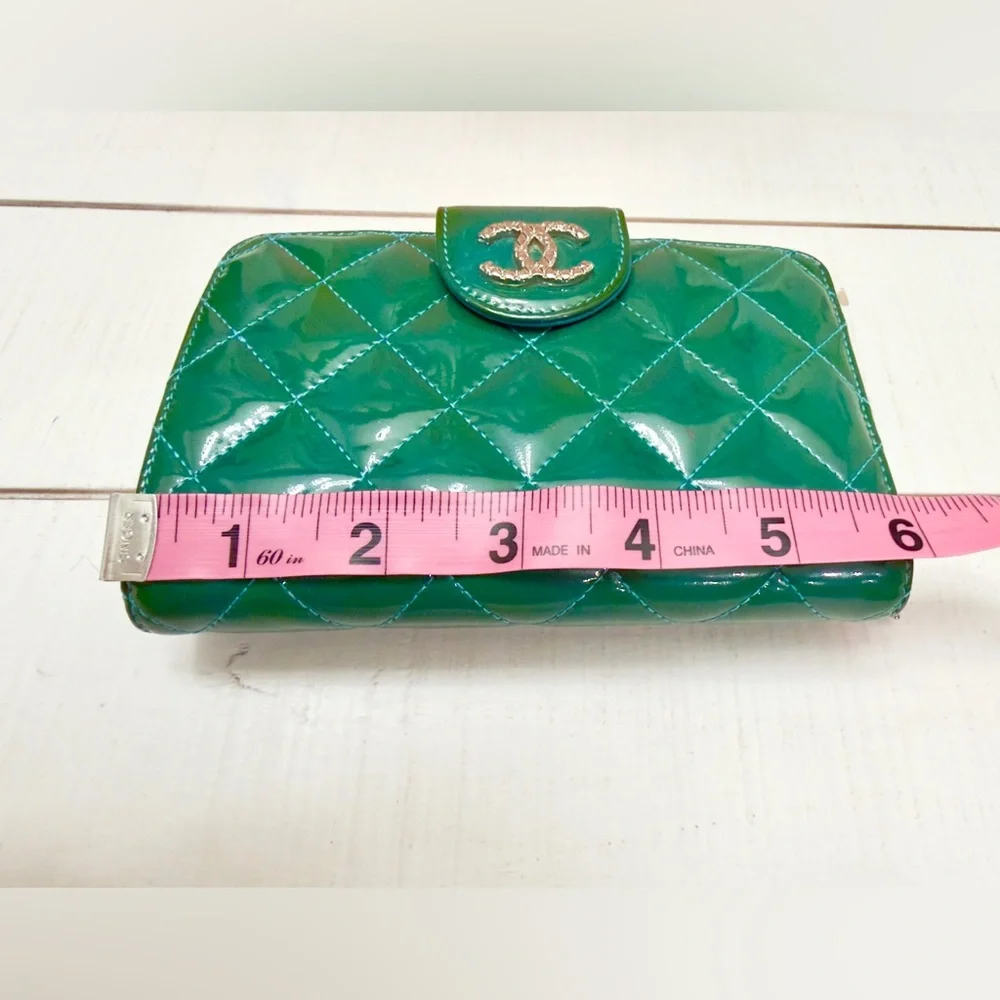 Chanel Green Patent Leather Blue Lambskin Wallet